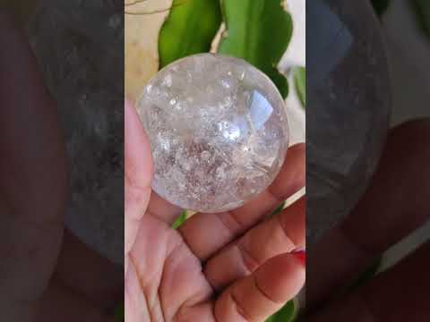 Vídeo: O que são astronomia de esferas de cristal?