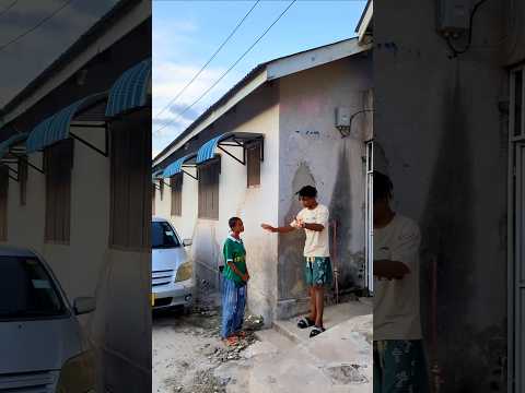 UNAKUJAJE GETO BILA TAARIFA 