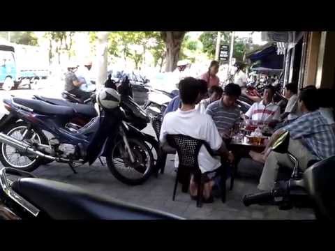 Video Hiện trường nơi cô gái bị thiêu sống trước phòng trà... - youtube