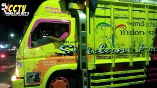 Story wa truk kontes keren