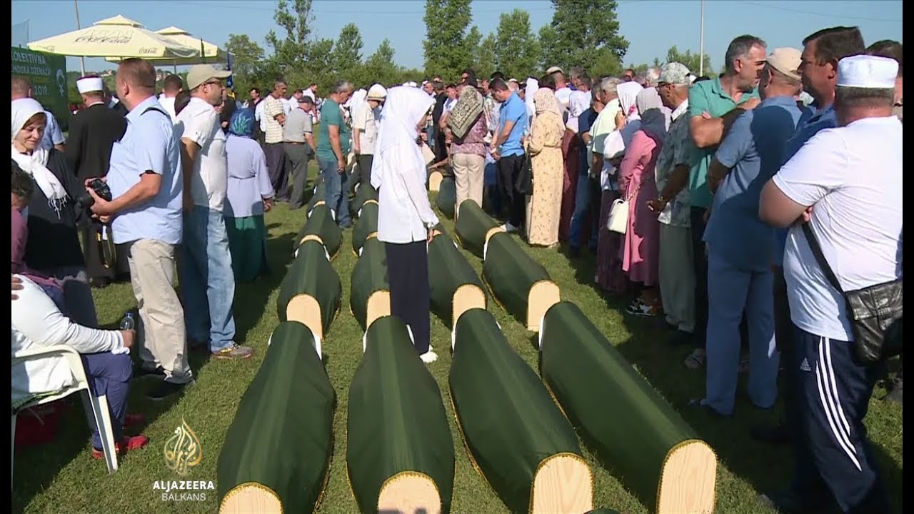 دفن 86 بوسنيًا مقتولًا من برييدور وكوتور فاروس