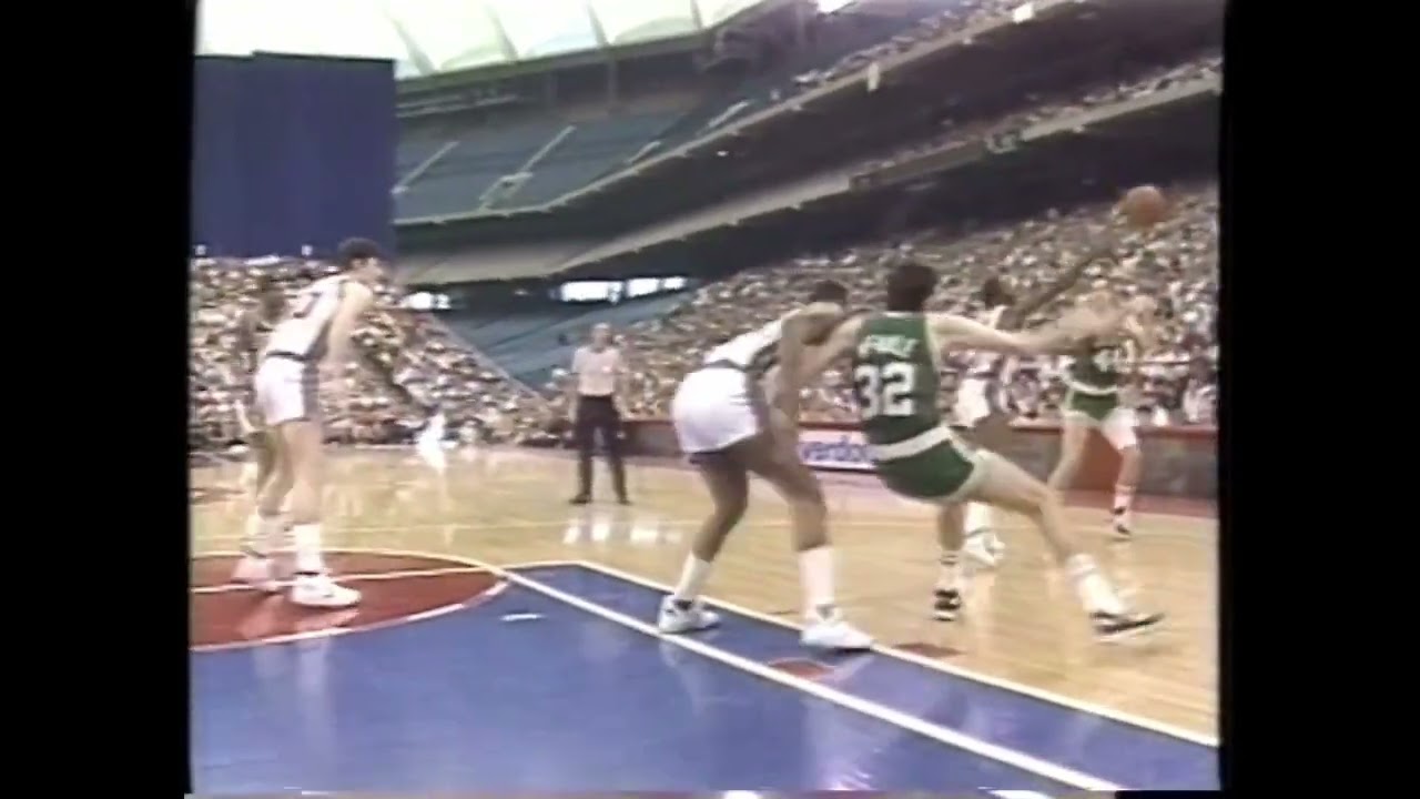 Rick Mahorn Pulls the Chair on Kevin McHale