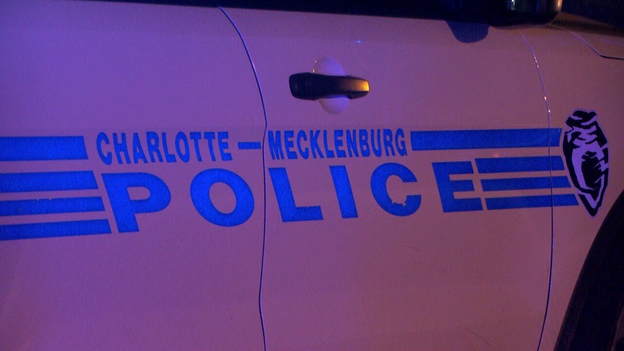 Homicide investigation underway in northeast Charlotte - YouTube