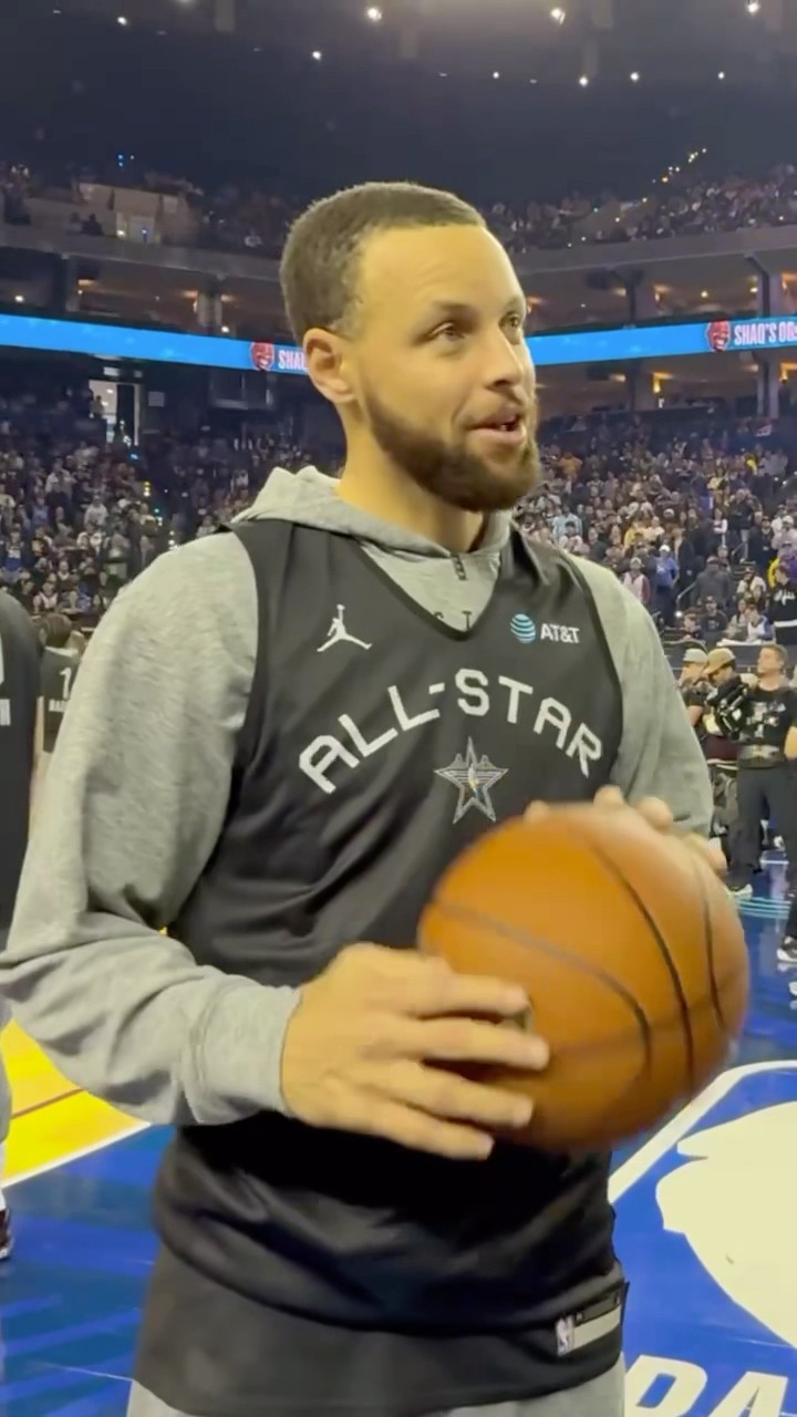 Trey talks to Steph about his iconic tunnel shots