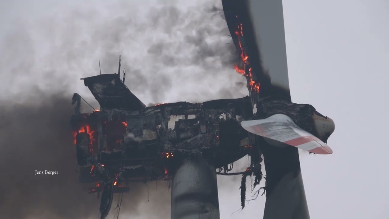 Windrad bei Buchhain ( Elbe-Elster) brennt 19.10.23