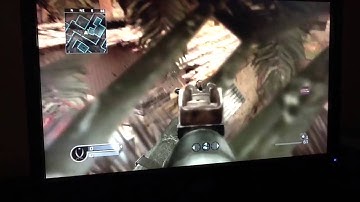 How to get out of the map Backlot on cod 4