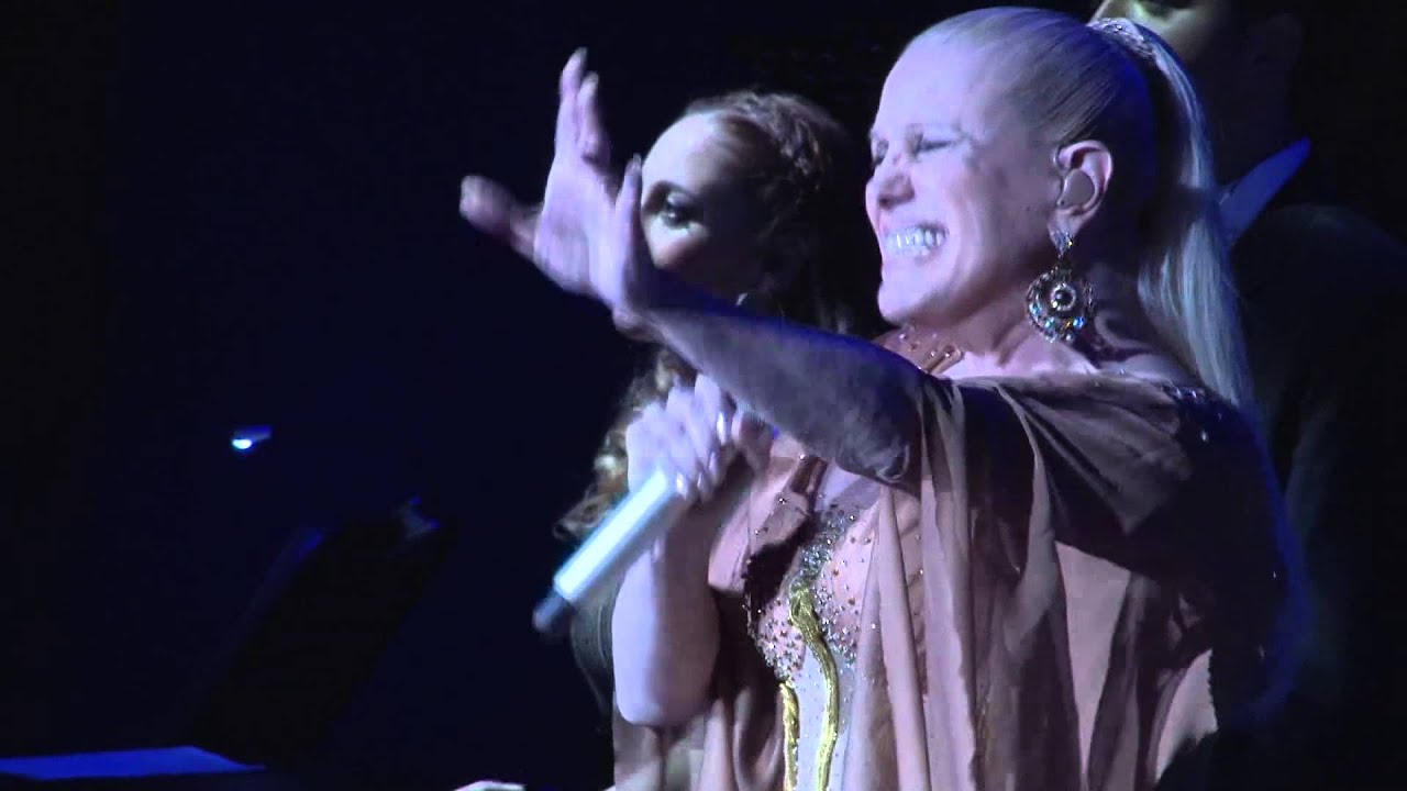 01 Como una loba - Valeria Lynch