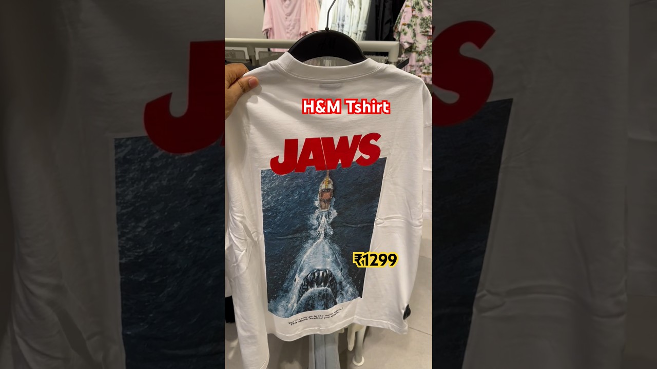 H&M Jaws T-shirt | 