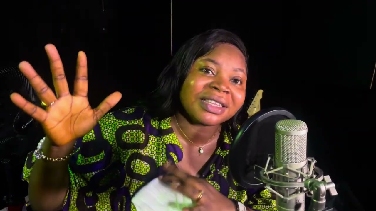 Funmi Great live worship with THE EAGLE’S WINGS MINISTRY INT'L 5  DAYS OF THE PROPHETIC MOVE OF GOD