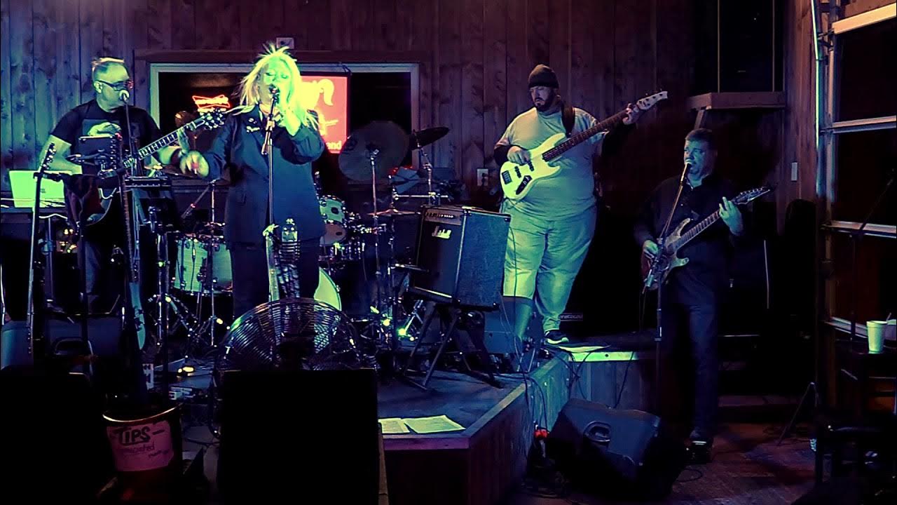 VICKI REID BAND School's Out at Full Throttle Bar & Grill YouTube
