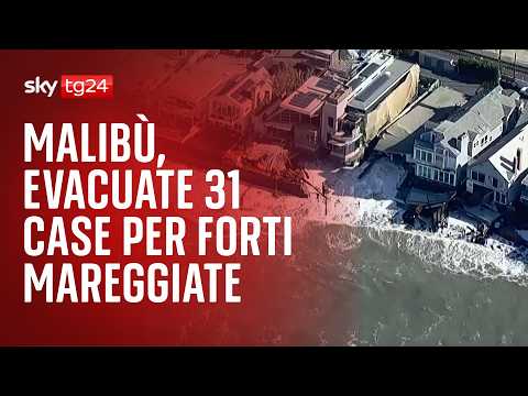Malibù, evacuate 31 case per forti mareggiate