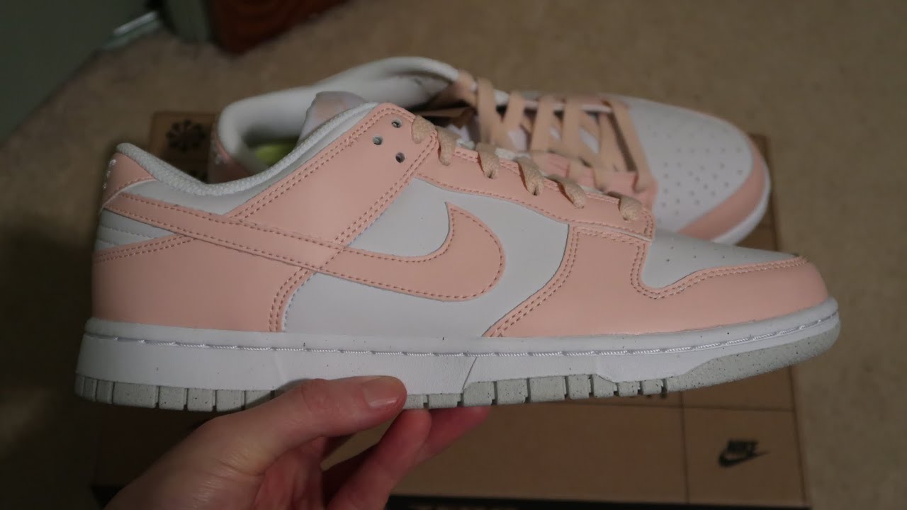 NIKE dunk low next nature pale coral
