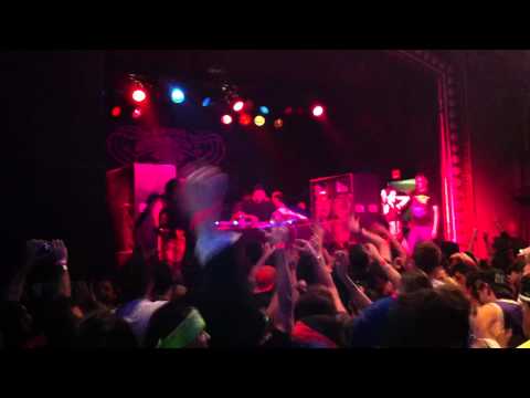 Steven Angello - Valodja vs Ghostship vs Sweet Dreams Live St Andrews Hall Detroit Michigan 04/06/11