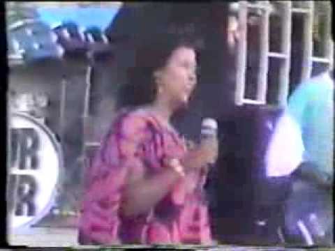 Somali Pop Music: Sahra Dawo and the Dur Dur band