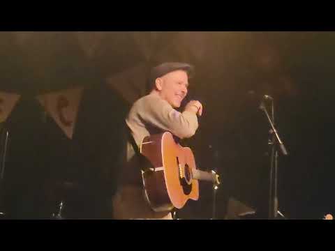 Stuart Murdoch (Belle and Sebastian) - We Rule The School - live Köln @ Cologne Popfest 5.4.2025