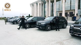 Рамзан Кадыров✔ Подарил автомобили командирам силовых подразделений Чеченской Республики.