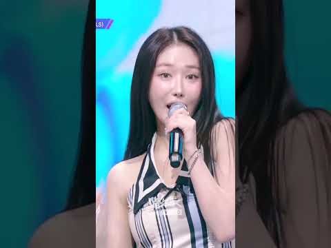 BBGIRLS - <strong>BODY</strong> WAVE #ブブゴル #브브걸 #BODY_WAVE #Shorts #MusicBank | KBS WORLD <strong>TV</strong>