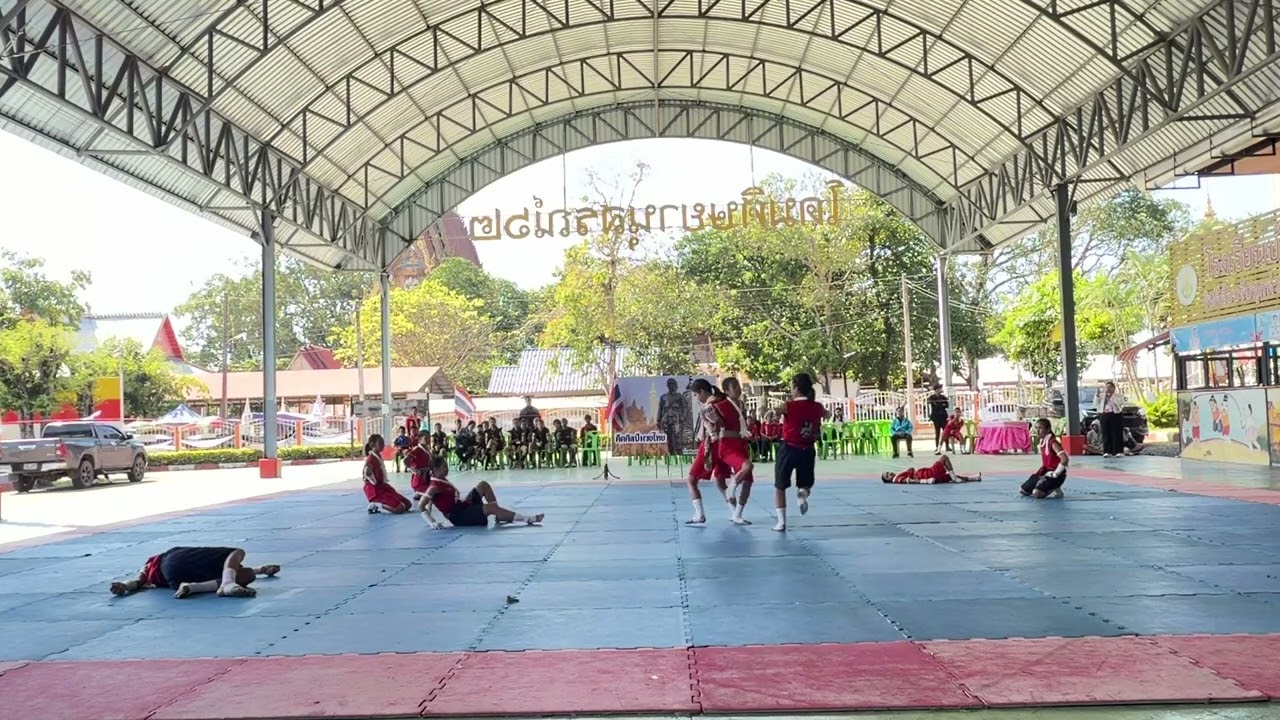 การแข่งขันคีตศิลป์มวยไทยชั้นม.1-3รร.บ้านหนองเชือกงานศิลปหัตถกรรมนร.ระดับเขตพื้นที่การศึกษาครั้งที่72