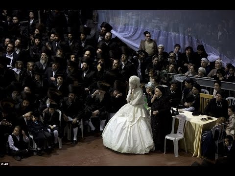 Ultra Orthodox Jewish Wedding In Israel Sees THOUSANDS Of Guests Gather Together!!!
