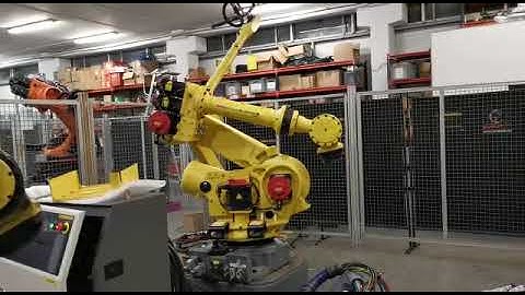 Fanuc R2000iB 165F R30iA controller at UsedRobotsTrade