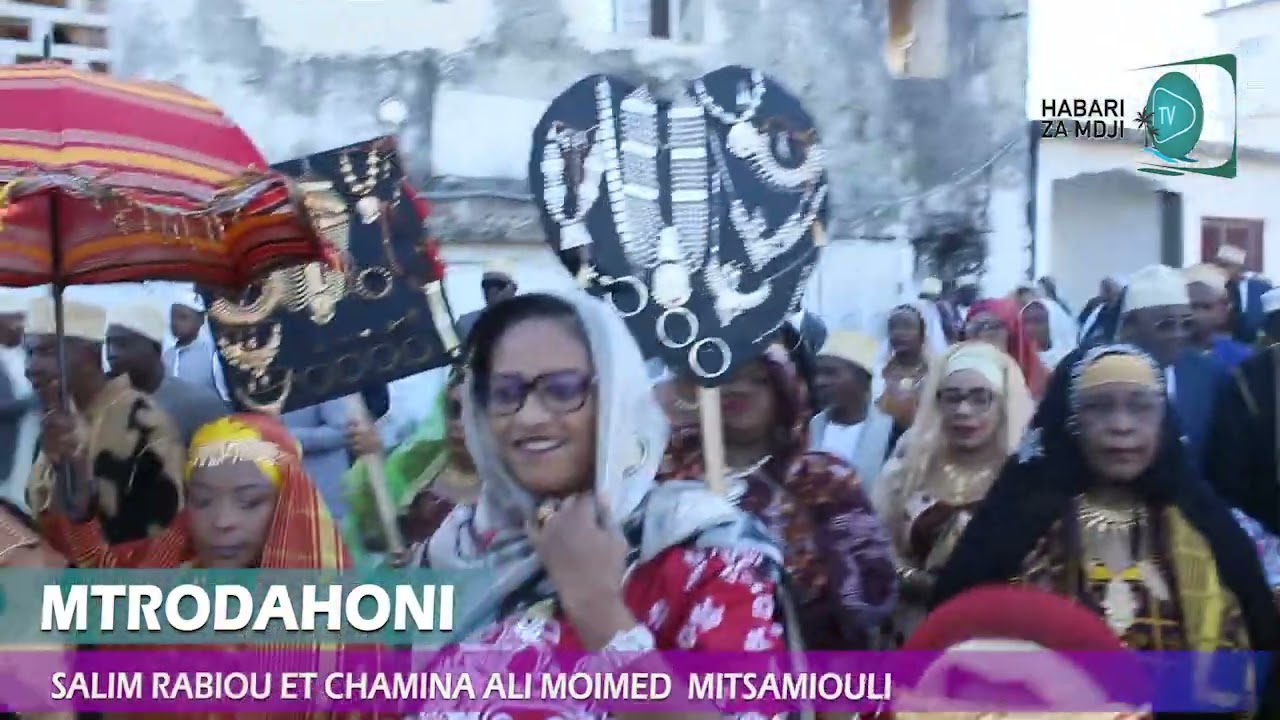 MTRODAHONI DE SALIM RABIOU ET AMINA ALI MOHAMED (CHAMINA) A MITSAMIOULI