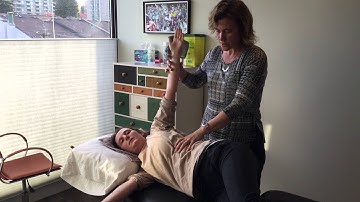 Thoracic Spine Rotation with Breathing and Controlling Shoulder