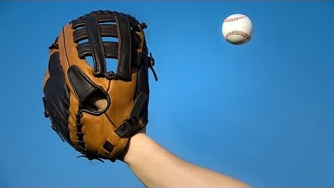The Calculus of Catching Fly Balls