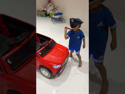 علولي عصب على سيارة الشرطة والسبب 