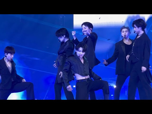 4K] 220408 Black Swan BTS Fancam Permission to Dance PTD On Stage