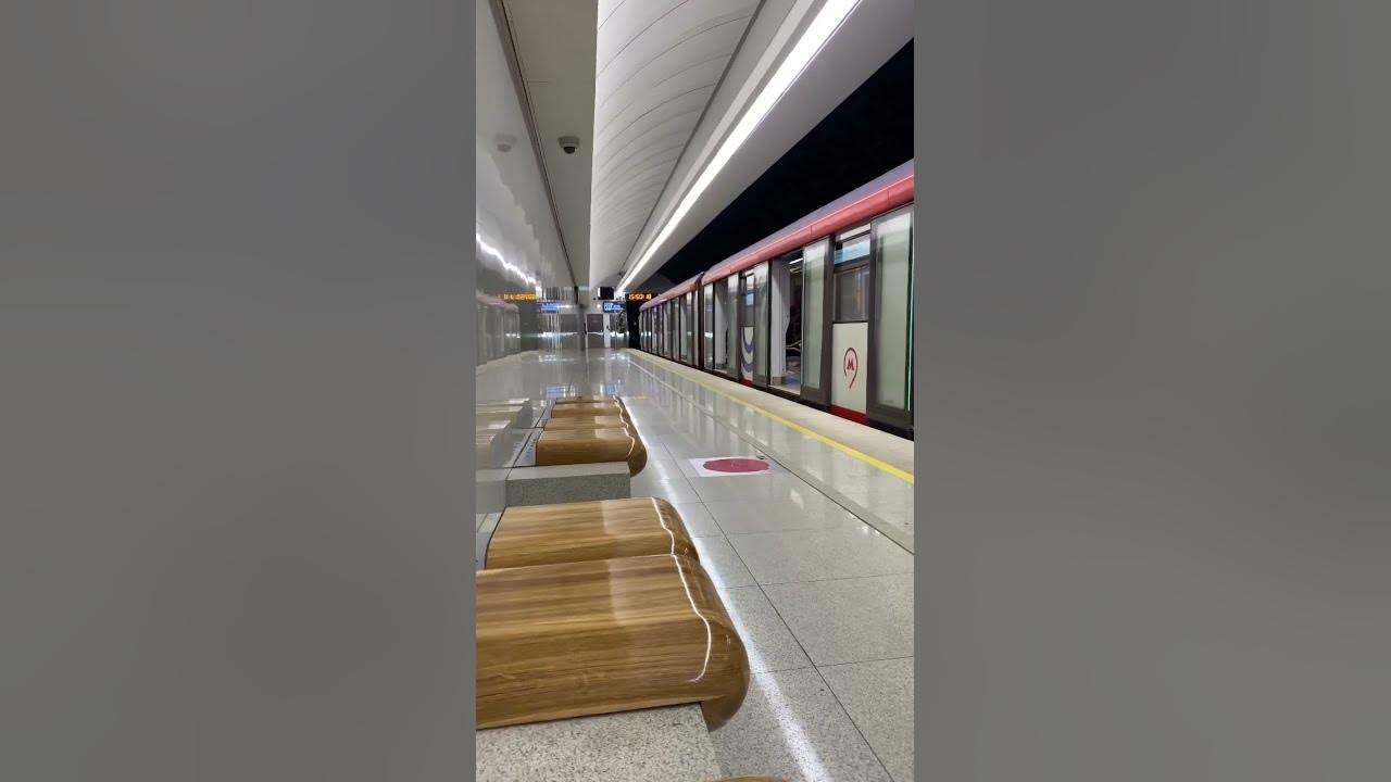 Moscow cleanest metro in the world #russiatoday #moscowrussia # ...