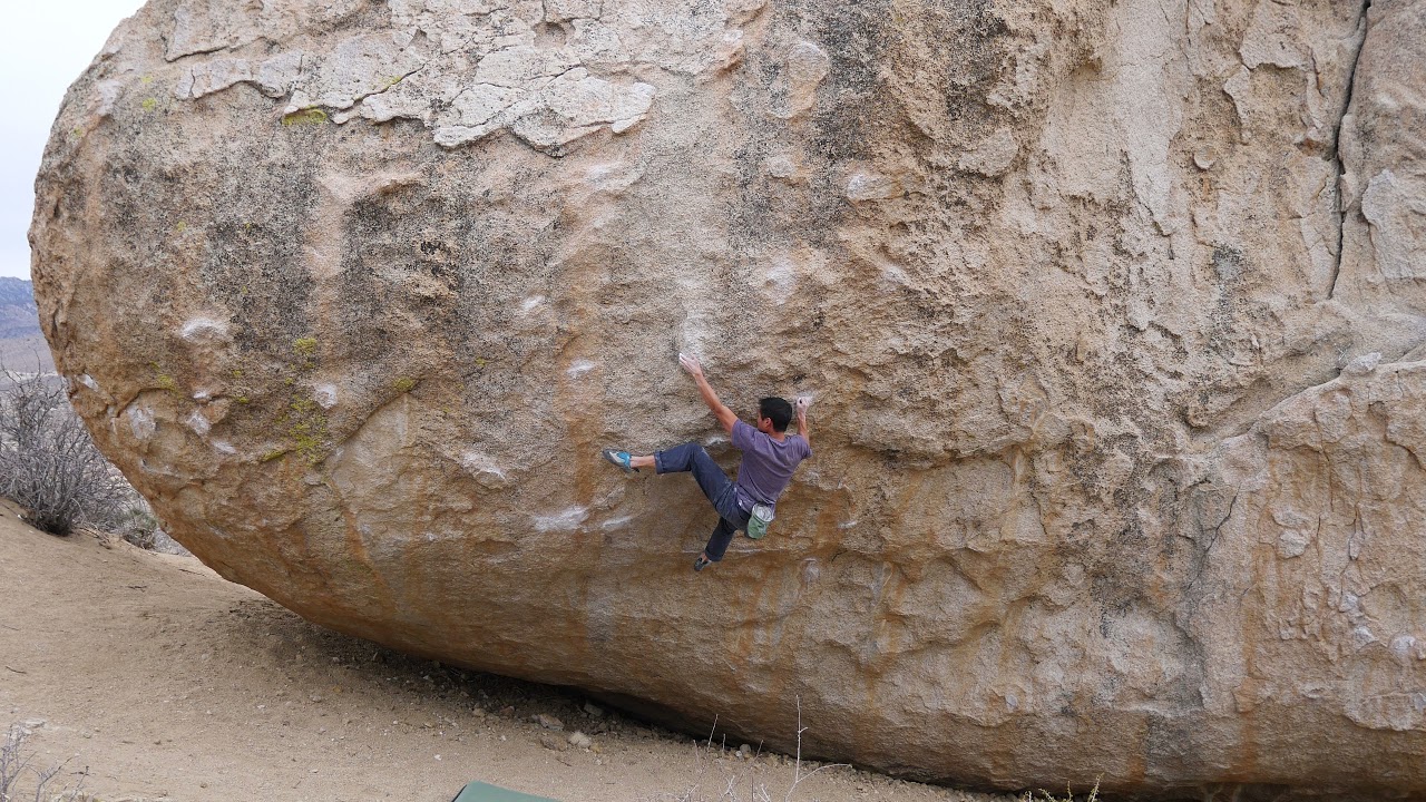 Bishop Bouldering: High Plains Drifter (V7)
