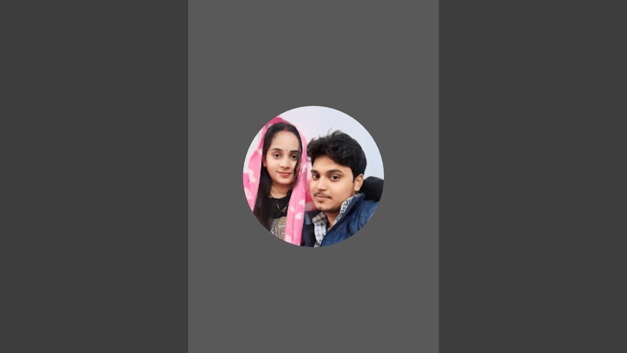 CoupleVloges is live