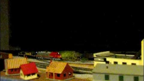 Athearn N scale Santa Fe FP45 & F45 with Tsunami DCC Sound on DC MRC Tech4