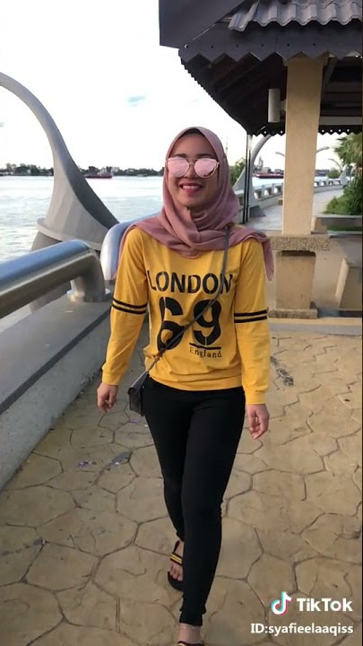 Awek tudung