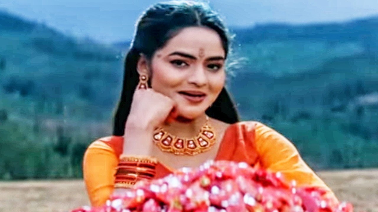 Bichhua Bole Je Khaye Hichkole