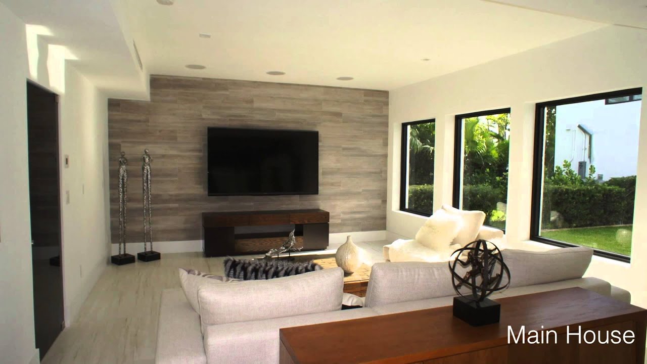 • 2700 North Bay Road - Miami Beach Florida 33140 -  Luxury Property •