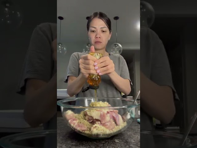 Making Vietnamese lemongrass chicken class=