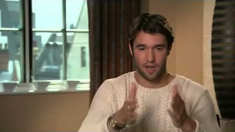 Josh Bowman explains how he got his role in Revenge