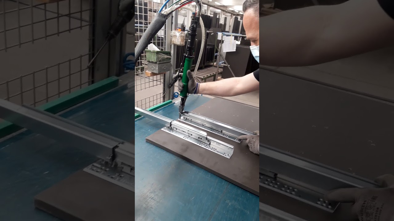 AUTOMATIC SCREW FEEDER CA Easydriver for application in FURNITURE'S INDUSTRY