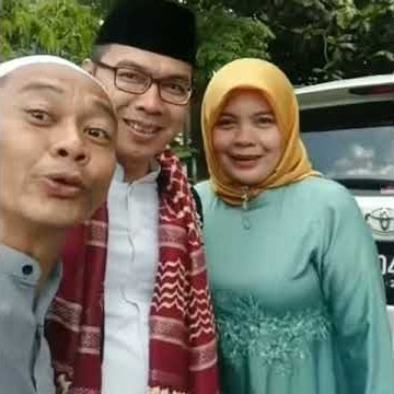 Madun oseng silahturahmi ke ncing nya