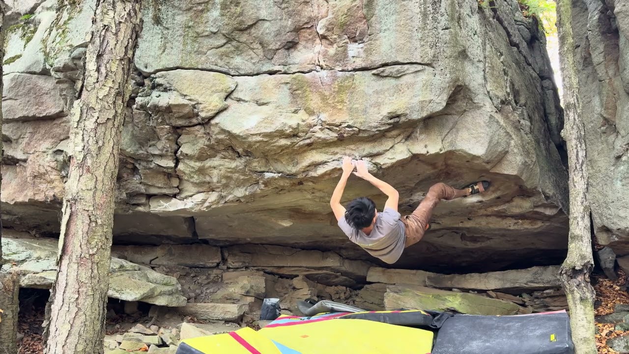 Pennsylvania Bouldering - Bodine Mountain - Professor X V10/11
