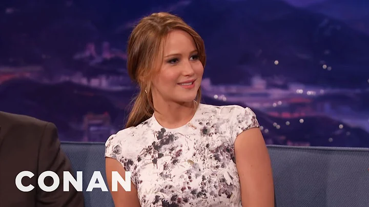 Jennifer Lawrence's Abercrombie & Fitch Modeling C...