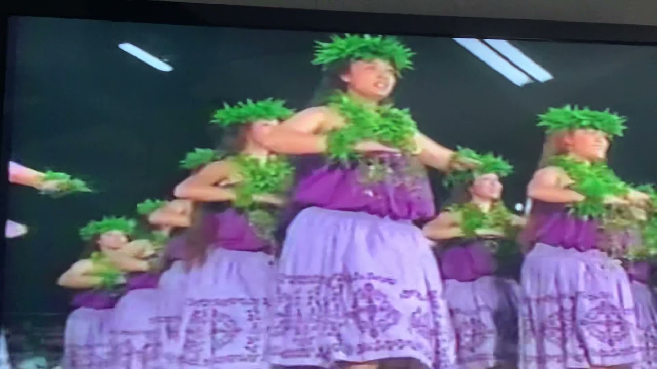 Merrie Monarch 1995- Halau Hula o Kamuela - Kahiko