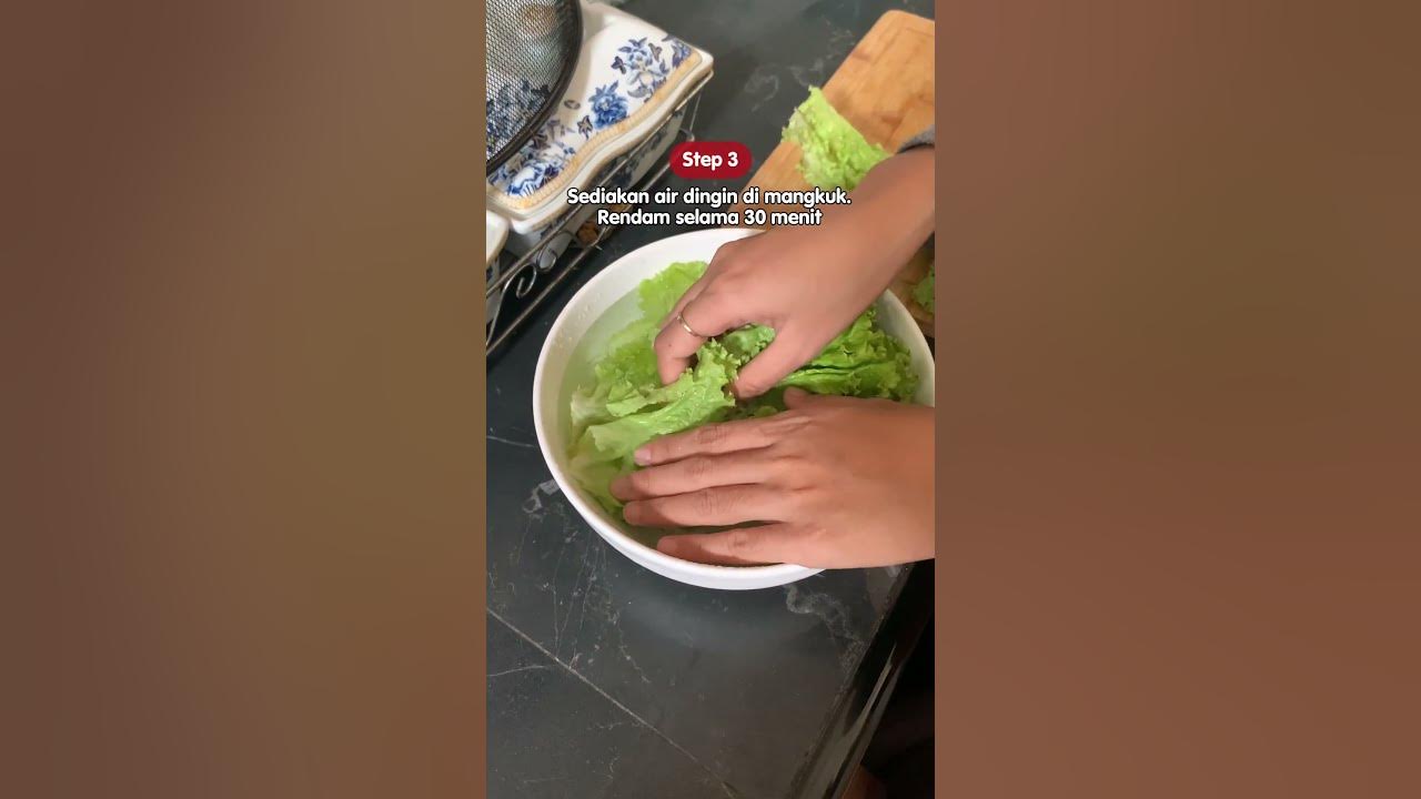 Selada lagu? Gak lagi, deh! 🥬✨ #tips #tipsandtricks #tipsdapur #tipsyoutube #tipsmasak #fyp