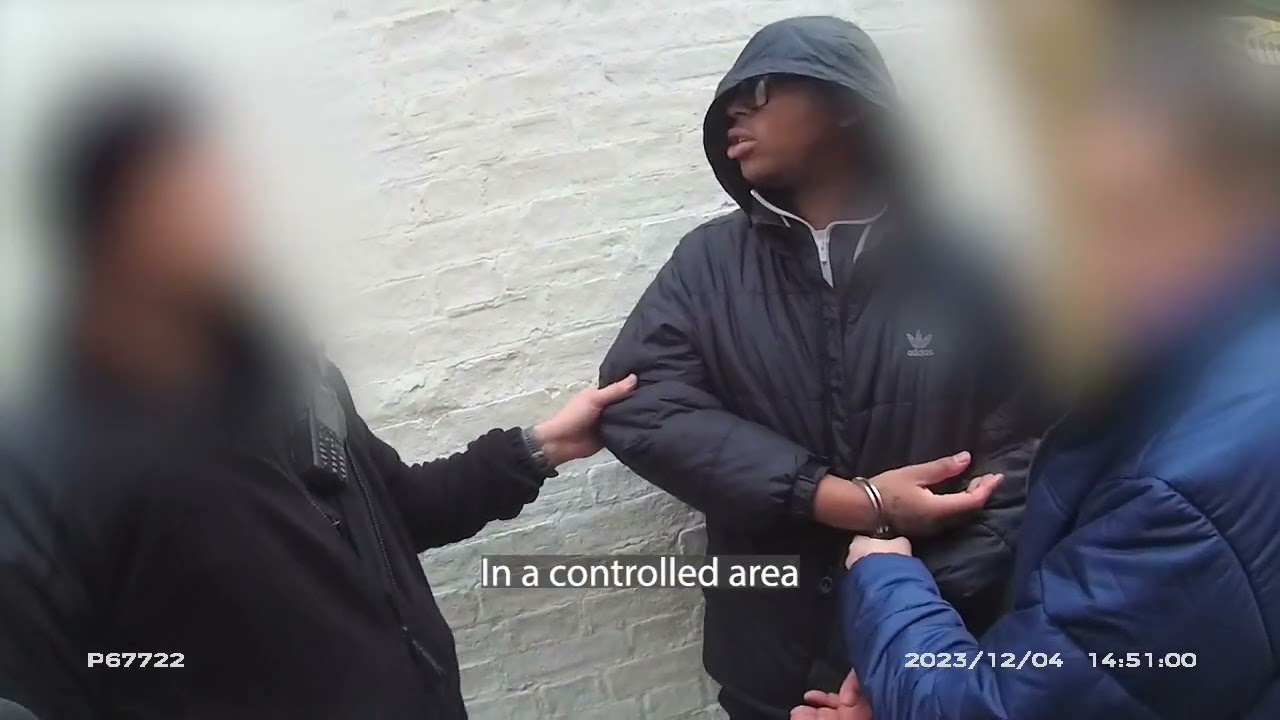 «Там ничего нет, братан» — полиция обнаружила наркотики на сумму 2 тысячи фунтов стерлингов, спря...