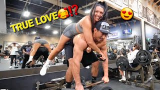 Bodybuilder Finds "ROMANCE" At The Gym With FITNESS GIRL