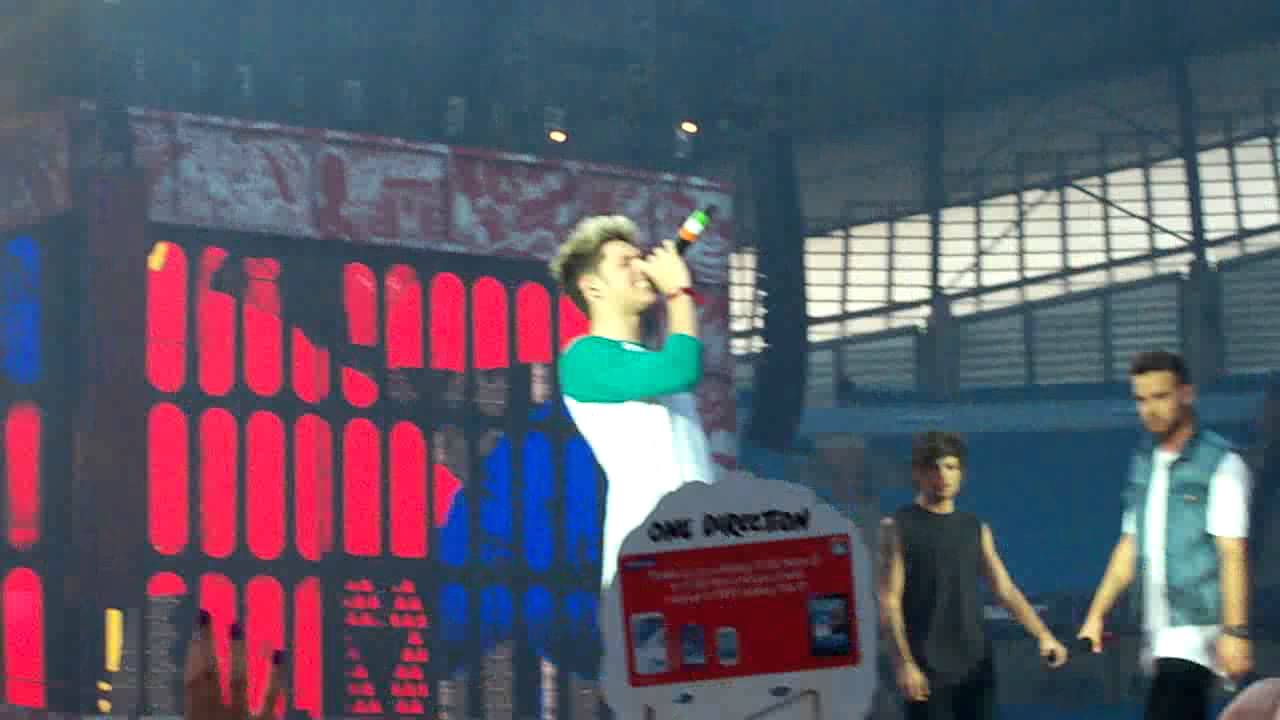 Little Black Dress One Direction 31/05/14 WWA Tour YouTube