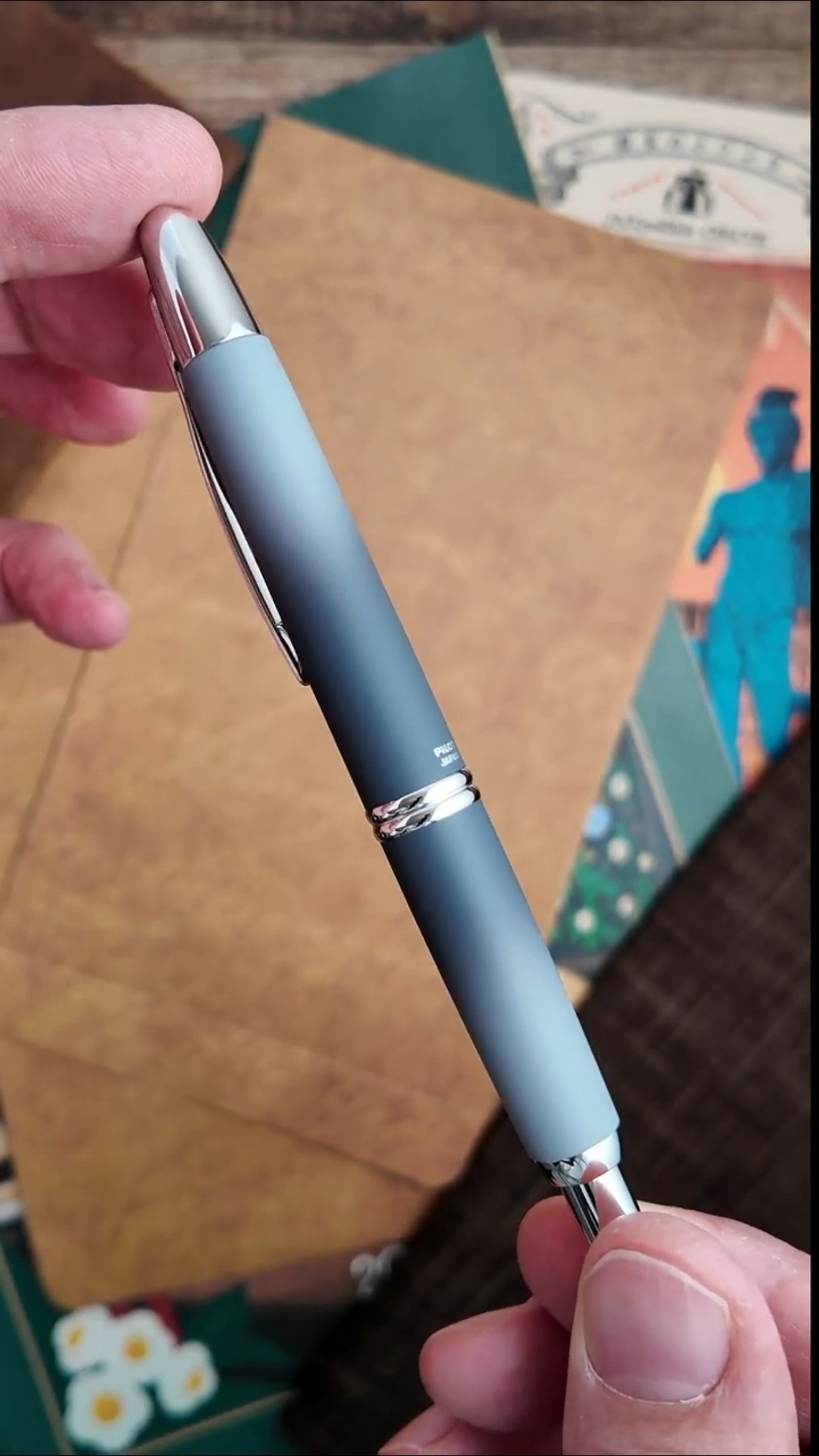 Pilot's annual Japan LE Capless (VP) is here - YouTube