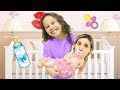 Valentina vira babá porque sua mãe VIROU UM BEBEZINHO!!!