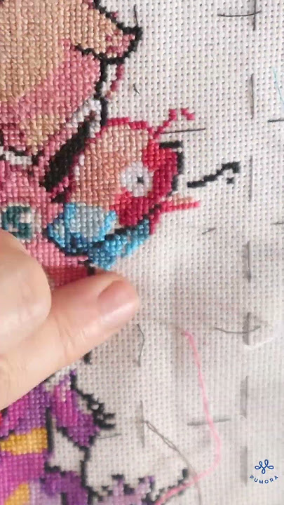 Embroidery Frame vs. Embroidery Hoop – A Dilemma! –